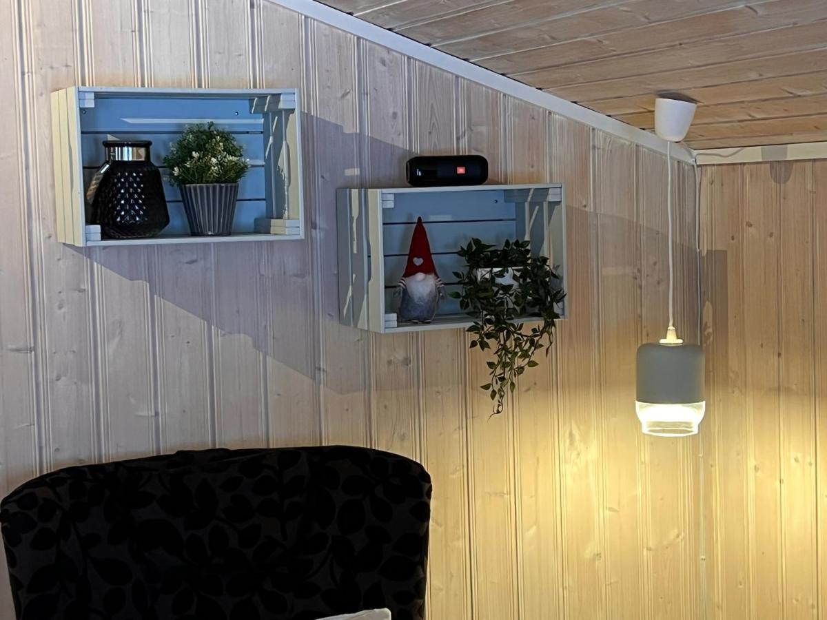 Vennebo - Koselig Liten Hytte Med Alle Fasiliteter Al Exterior photo